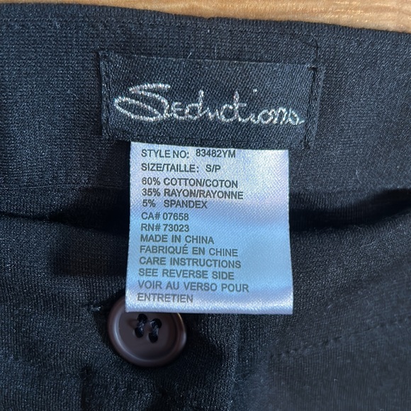 Fancy Black Leggings - Picture 2 of 6